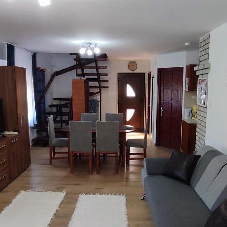 Bazsi Apartman Hajduszoboszlo Exterior photo