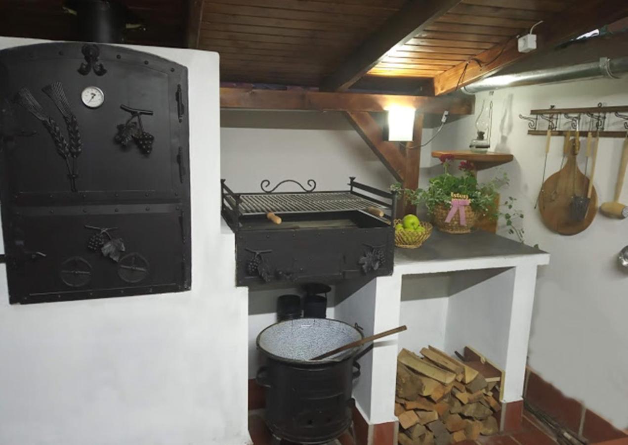 Bazsi Apartman Hajduszoboszlo Exterior photo